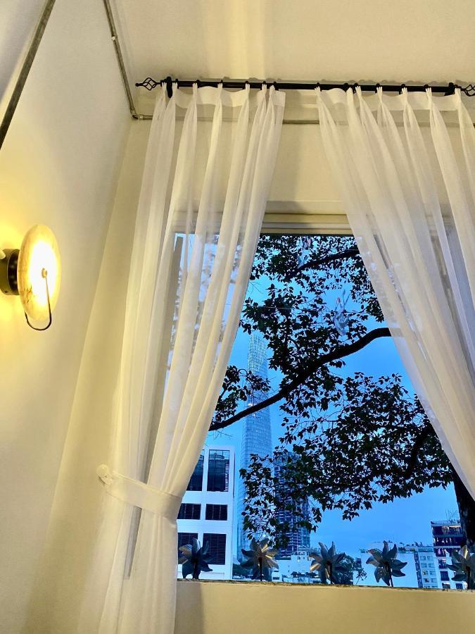 Le Bijou Chic In The Heart Of Saigon Charm With View Apartman Ho Si Minh-város Kültér fotó